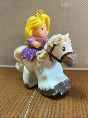 Rapunzel Klip Klop Horse- Little People